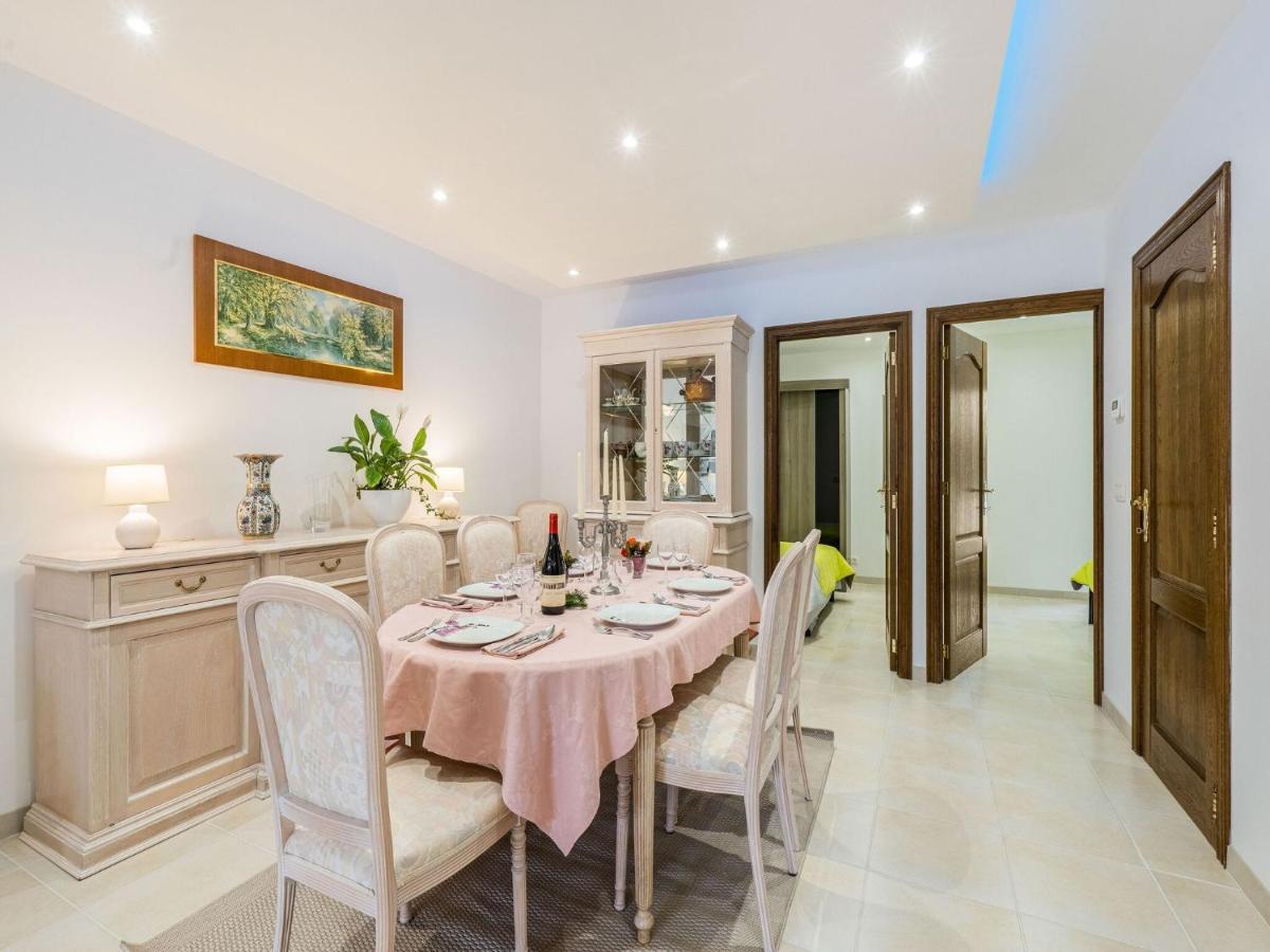 Charming Chalet In Beauraing With Fenced Garden מראה חיצוני תמונה