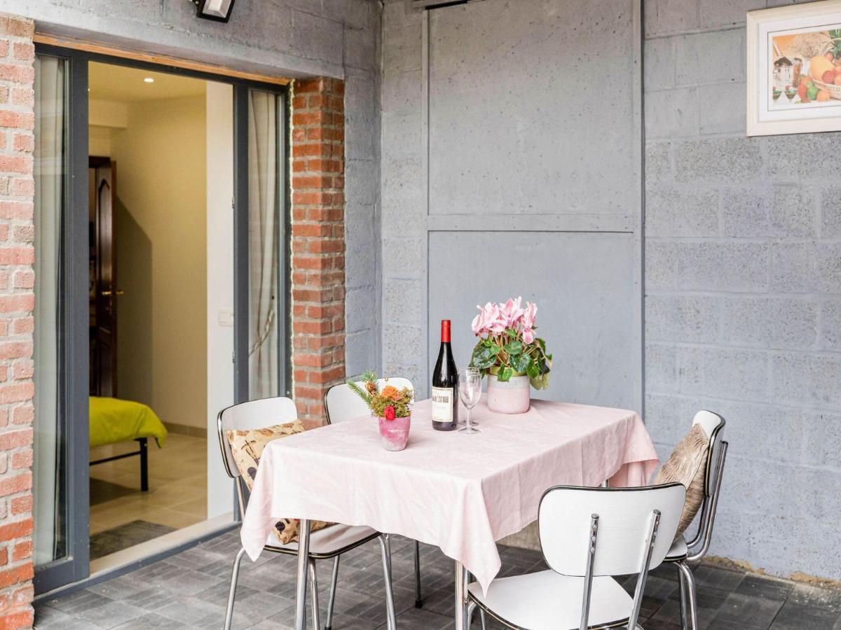 Charming Chalet In Beauraing With Fenced Garden מראה חיצוני תמונה